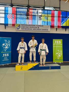 Pet medalj za Judo klub Ippon Kamnik na Mednarodnem pokalu Dupleka (6)